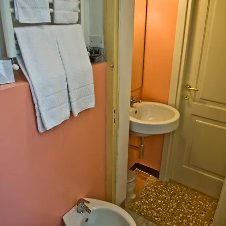 Vicolo Dell'oro بيت ضيافة سيينا