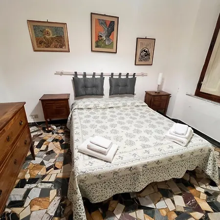 Guest house Vicolo Dell'oro 3*