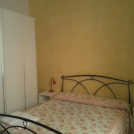 Vicolo Dell'oro *