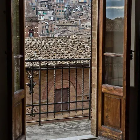 Vicolo Dell'oro Siena